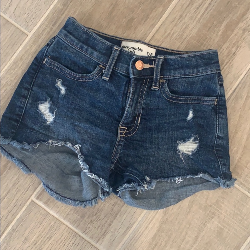 Girls A&F shorts
